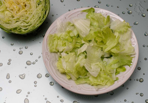 Салат с беконом и сухариками Салат с беконом и сухариками