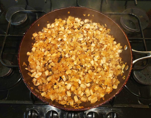 Мясо по-французски с грибами Мясо по-французски с грибами