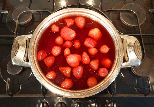 Компот из замороженной клубники