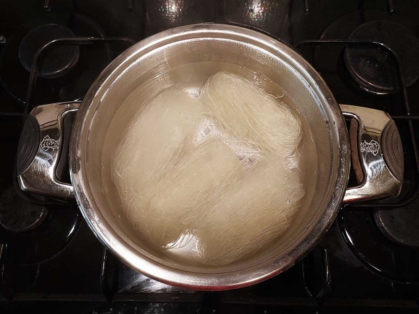 Фунчоза с морепродуктами