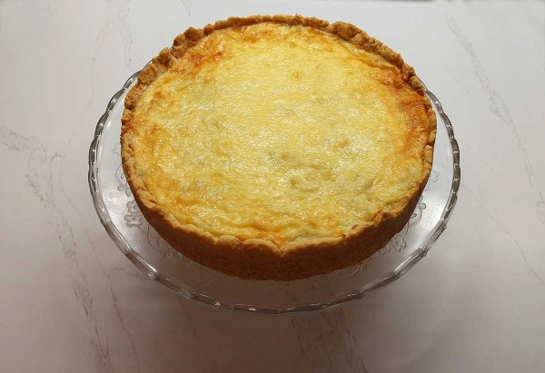 Песочный пирог с рыбой Песочный пирог с рыбой