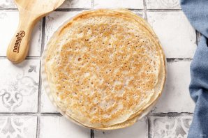 Блины дрожжевые на воде Блины дрожжевые на воде