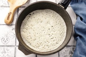 Блины дрожжевые на воде Блины дрожжевые на воде