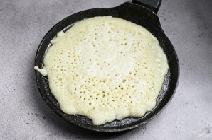 Блины на кефире дрожжевые Блины на кефире дрожжевые