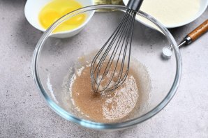 Блины на кефире дрожжевые Блины на кефире дрожжевые