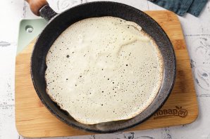 Блины с дырочками на кефире Блины с дырочками на кефире