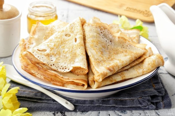 Блины с дырочками на кефире Блины с дырочками на кефире