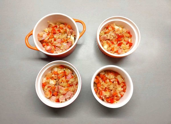 Страта с беконом и овощами Страта с беконом и овощами