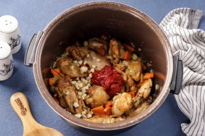 Курица с картошкой в мультиварке