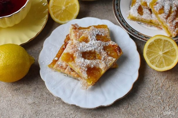 Пирог с лимоном из слоеного теста