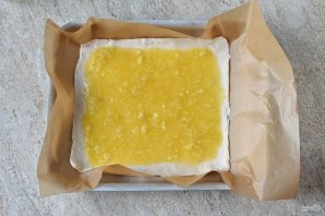 Пирог с лимоном из слоеного теста