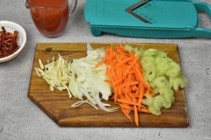 Рыбные "Польпетте" в соусе с овощами Рыбные "Польпетте" в соусе с овощами