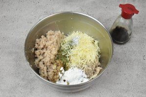 Рыбные "Польпетте" в соусе с овощами Рыбные "Польпетте" в соусе с овощами