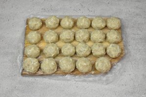 Рыбные "Польпетте" в соусе с овощами Рыбные "Польпетте" в соусе с овощами