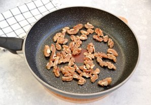 Салат "Гранатовый браслет" с сыром Салат "Гранатовый браслет" с сыром