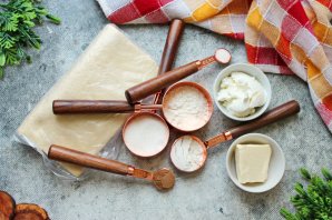 Синабоны из слоеного теста