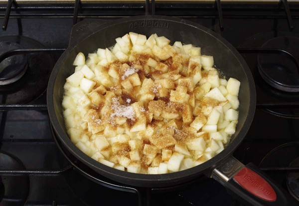 Блинчики с яблоками Блинчики с яблоками