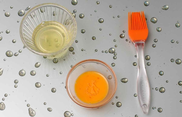 Слоеные пирожки с мясом