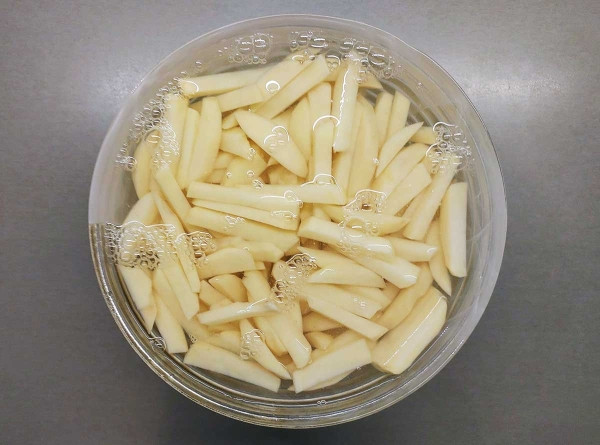 Жареная картошка на сковороде