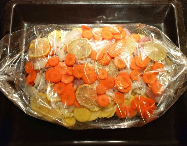 Рыба с овощами в духовке Рыба с овощами в духовке