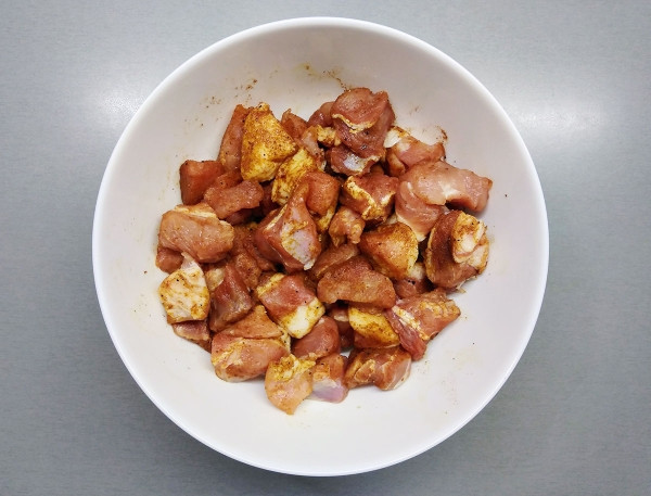 Свинина в томатно-сметанном соусе Свинина в томатно-сметанном соусе