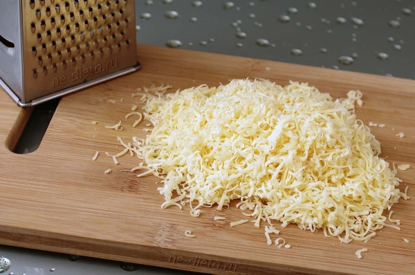 Закусочные шарики из курицы и грибов