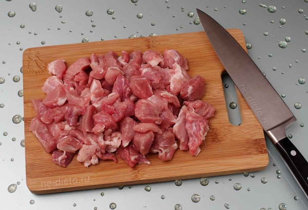 Свинина в томатно-сметанном соусе Свинина в томатно-сметанном соусе