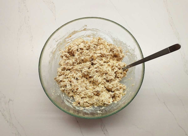 Закусочные шарики из курицы и грибов