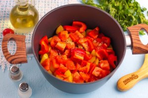 Картофель тушеный с овощами