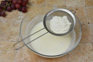 Кексы с виноградом и сыром дор блю