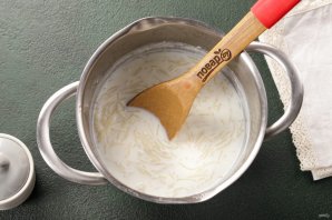 Молочный суп с вермишелью Молочный суп с вермишелью