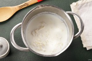 Молочный суп с вермишелью Молочный суп с вермишелью