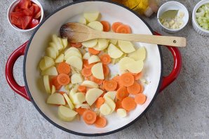 Овощи тушеные Овощи тушеные