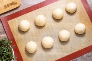 Пирожки с солеными грибами Пирожки с солеными грибами