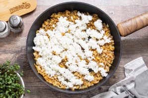 Пирожки с солеными грибами Пирожки с солеными грибами