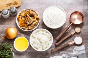 Пирожки с солеными грибами Пирожки с солеными грибами