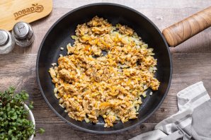 Пирожки с солеными грибами Пирожки с солеными грибами