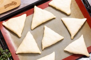 Пирожки с солеными грибами Пирожки с солеными грибами