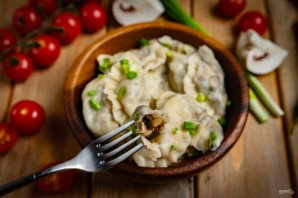 Постные вареники с грибами Постные вареники с грибами