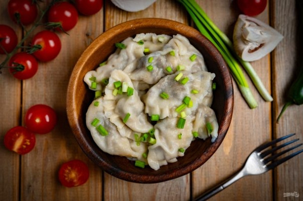 Постные вареники с грибами Постные вареники с грибами