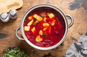 Постный борщ с грибами