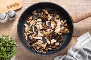 Постный грибной суп из сушеных грибов