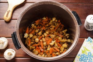 Постный плов в мультиварке Постный плов в мультиварке