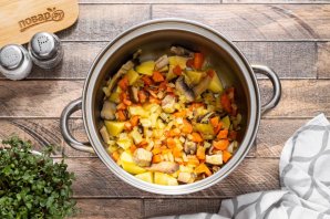 Постный суп с грибами Постный суп с грибами