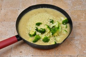 Птитим с курицей и брокколи