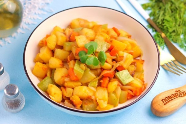 Рагу из кабачков и картофеля Рагу из кабачков и картофеля