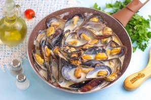 Ракушки мидии в сливочном соусе