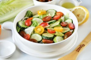 Салат с отварным тунцом Салат с отварным тунцом