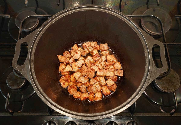 Плов с говядиной и финиками