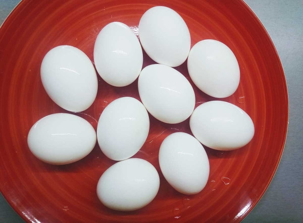 Как покрасить яйца чаем каркаде Как покрасить яйца чаем каркаде